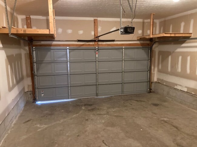 Building Photo - 109 Kestrel Ct