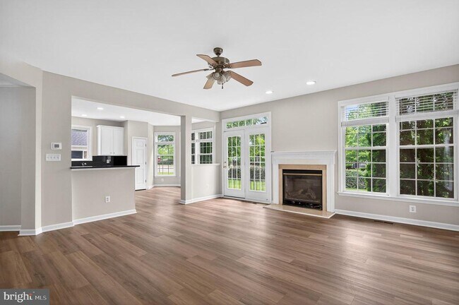 Building Photo - 42071 Pepperbush Pl