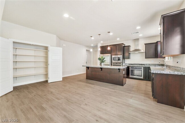 Building Photo - 9729 Ponderosa Skye Ct