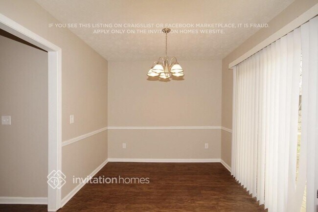 Building Photo - 4210 Burgundy Way