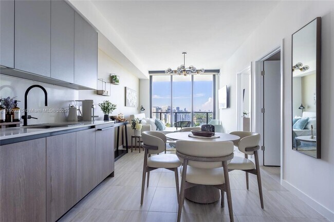 Building Photo - 580 72nd St