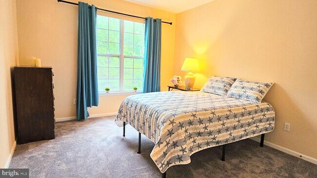 Building Photo - 1309 Colts Cir