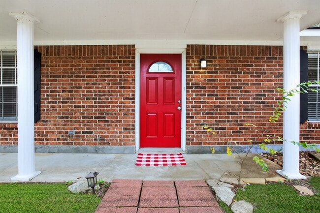 Building Photo - 601 Chateau Woods Pkwy Dr