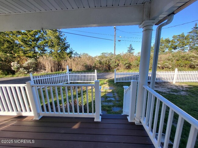 Building Photo - 5 Holden St