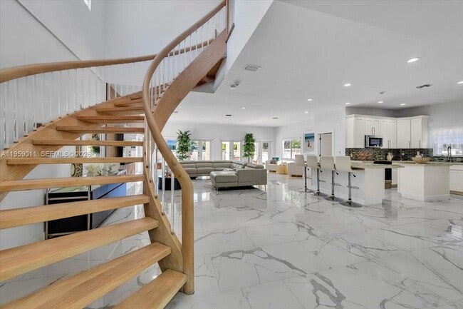 Building Photo - 1700 Cleveland Rd