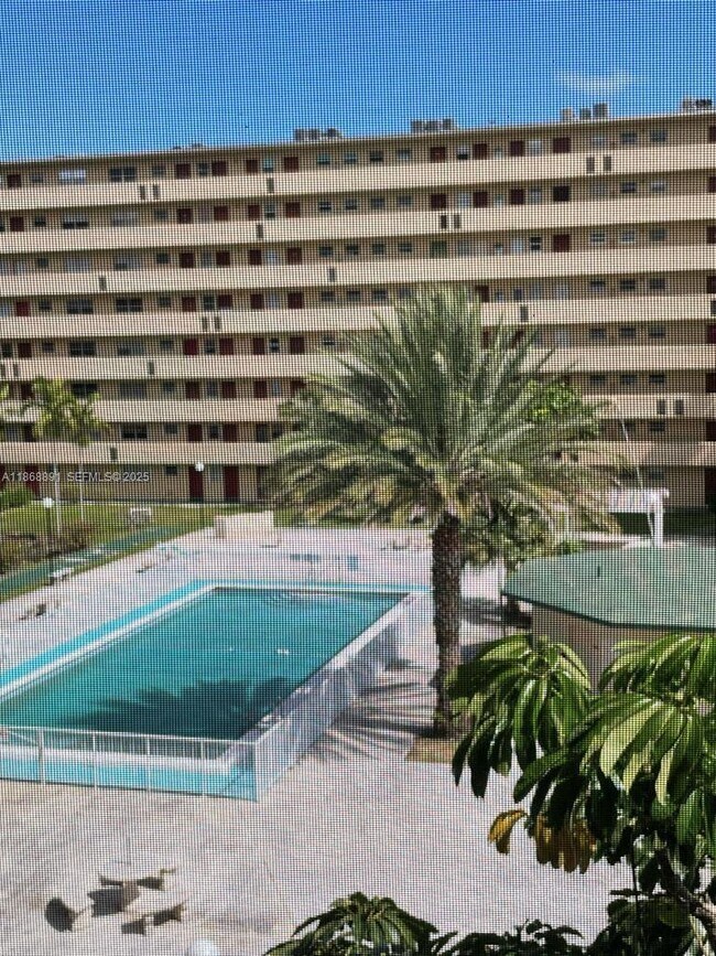 Building Photo - 1710 NE 191st St