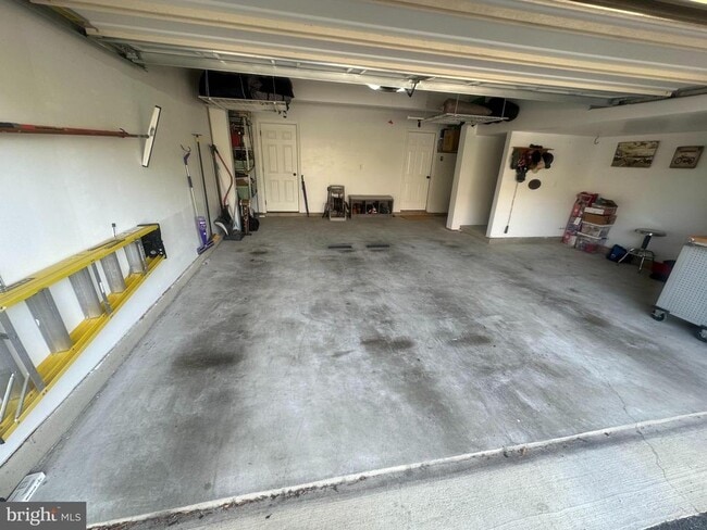 Building Photo - 4512 Grazing Way