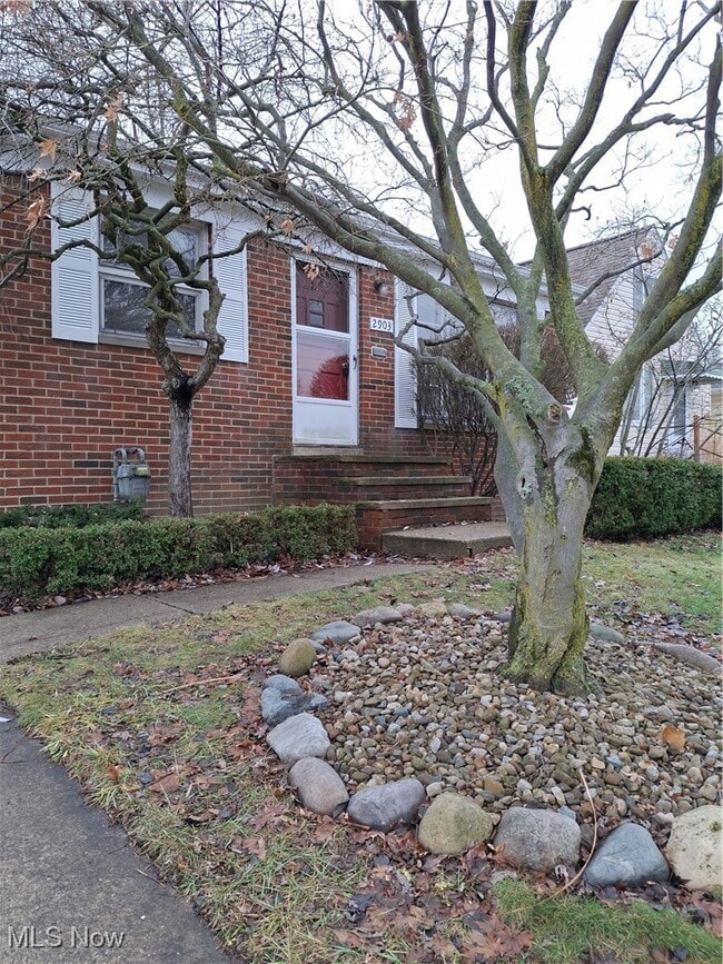 Building Photo - 2903 Center Dr