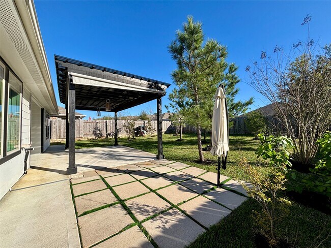 Building Photo - 12241 Trumpetfish Dr