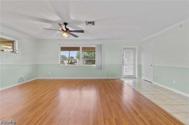 Building Photo - 312 Grovewood Ave S