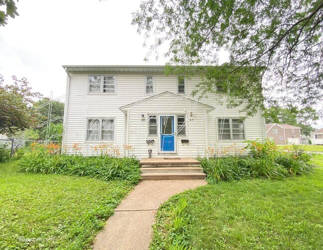 Primary Photo - 222 Walnut St