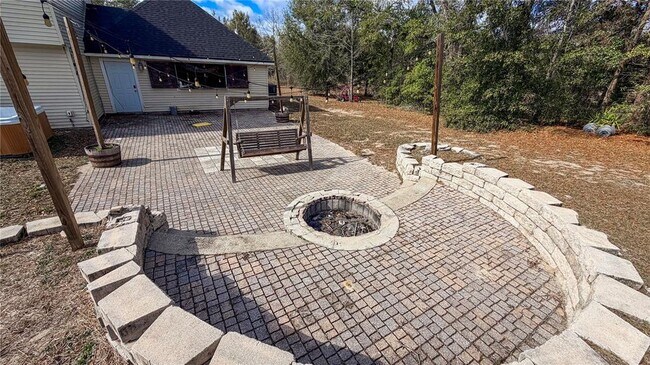 Building Photo - 1159 SW Valencia Heights Ave