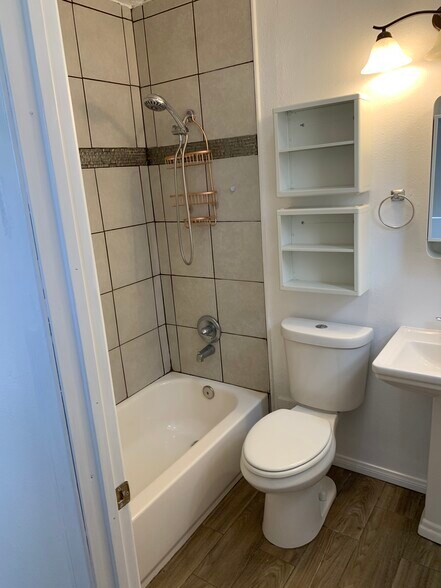Primary Bathroom - 526 Brooks Ave