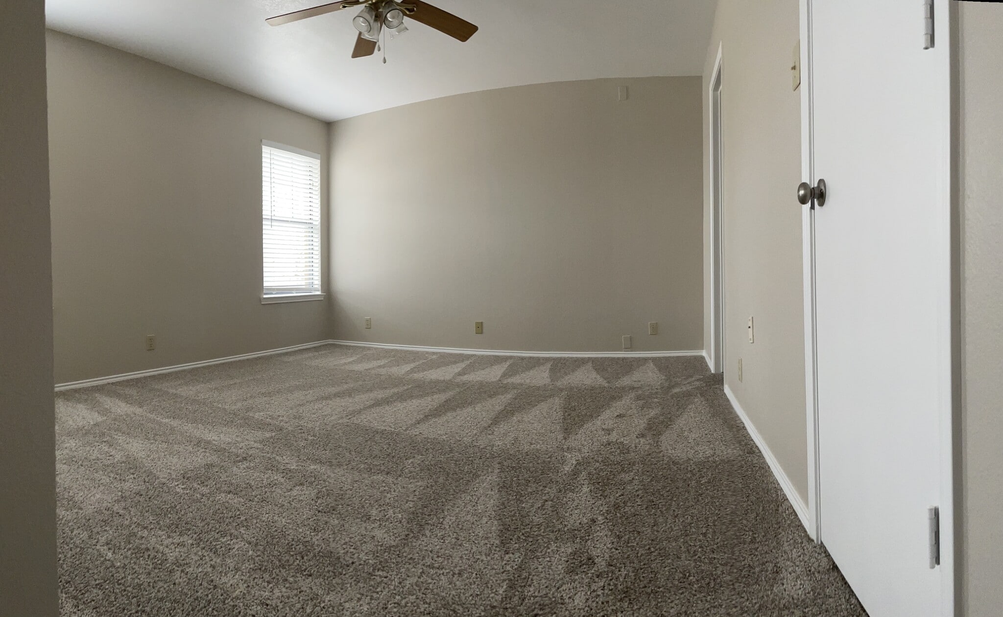 Building Photo - 129 Wildwood Ct