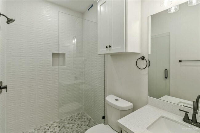 Building Photo - 14 N 17th St