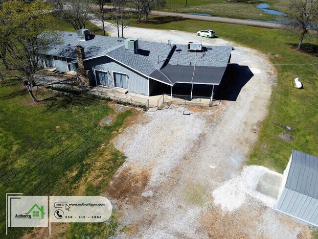 Building Photo - 3253 Tarmac Rd
