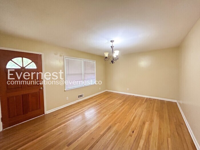 Building Photo - 3460 Estes Dr