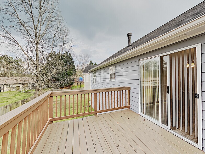 Building Photo - 3349 Mooring Dr