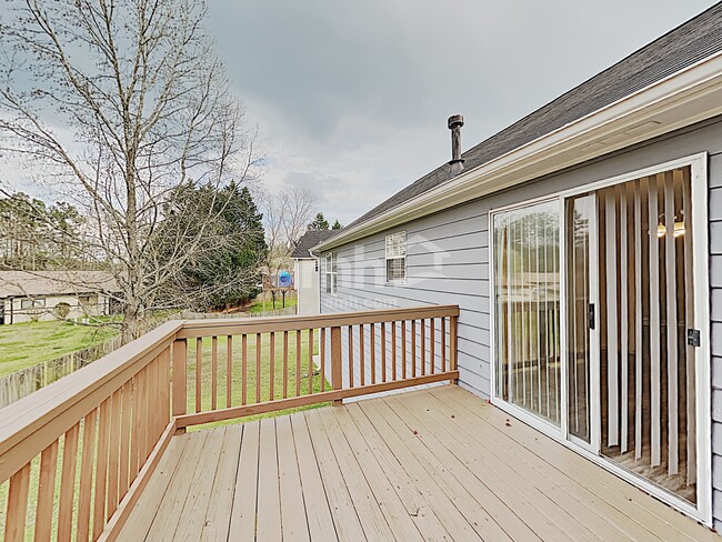Building Photo - 3349 Mooring Dr