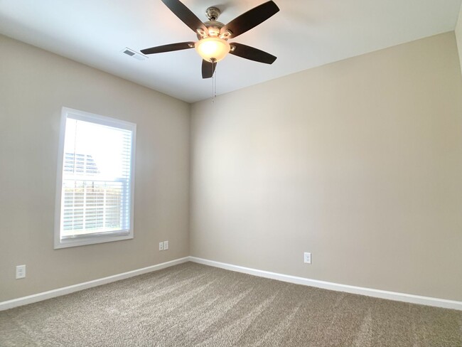 Building Photo - 432 Ayden Ln