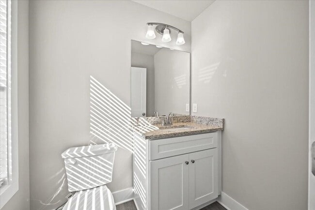 Building Photo - 3545 Catalina Dr