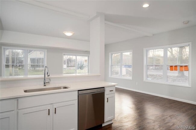 Building Photo - 46 Roger Chaffee Dr