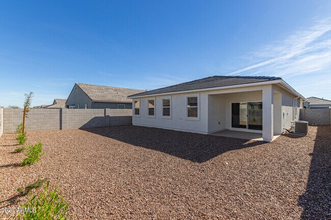 Building Photo - 18646 W Buckskin Trl
