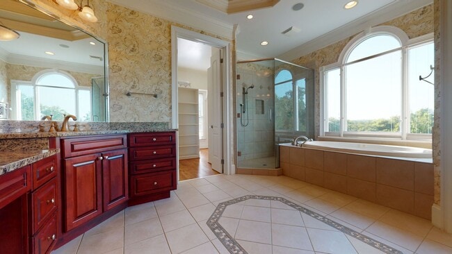 Building Photo - Estate Home in Fantastic North Raleigh Loc...