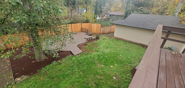 Building Photo - 1500 SE Eastwood Ct
