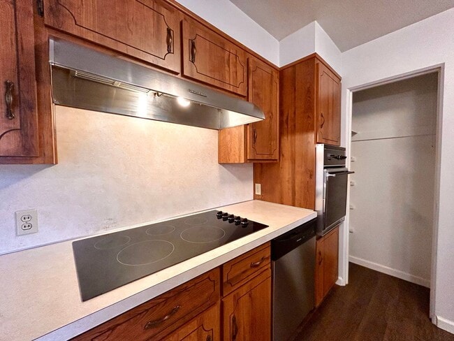 Building Photo - Four Bedroom Home in Grandville