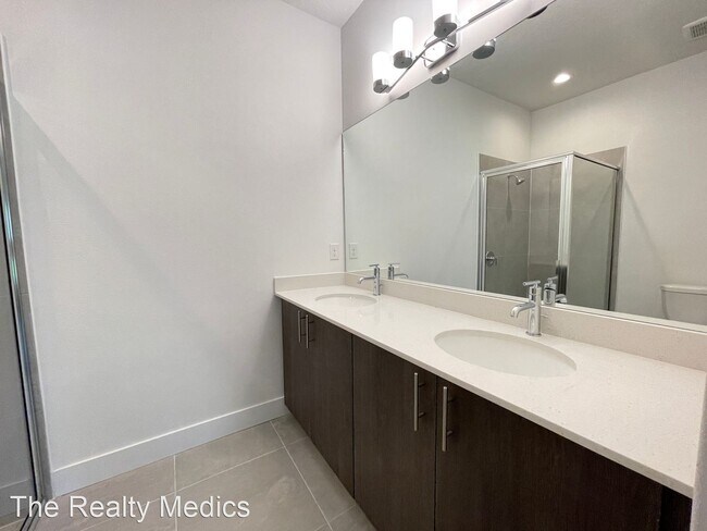 Building Photo - 4 br, 2 bath House - 1383 Gimlet St NW