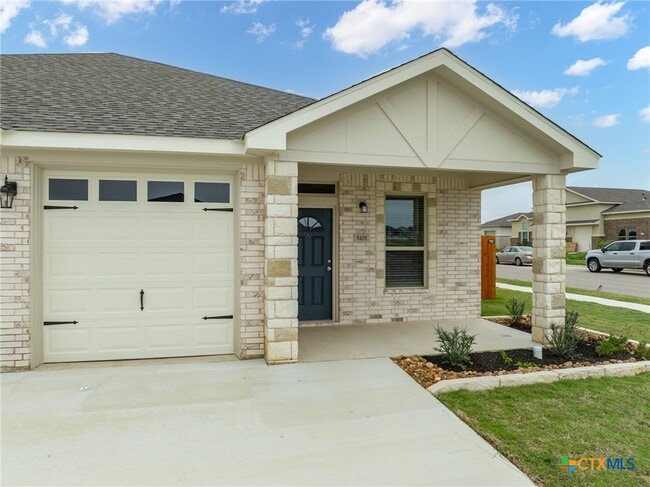 Building Photo - 5101 Rose Petal Ct
