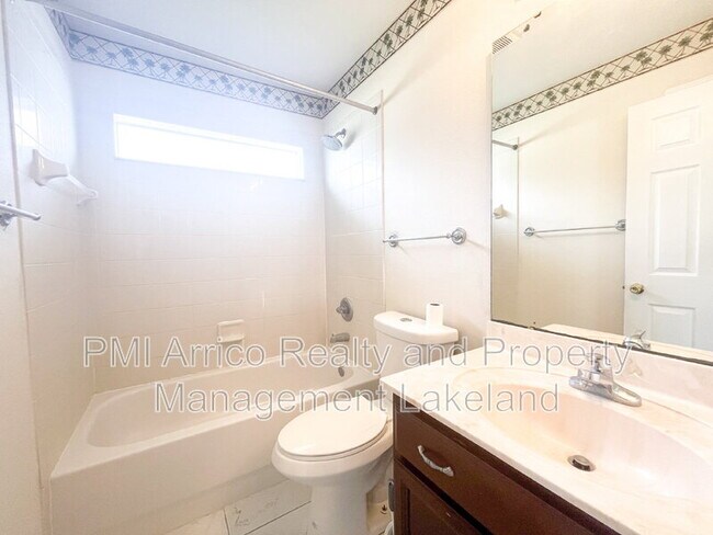 Building Photo - 3309 Verbena Ave