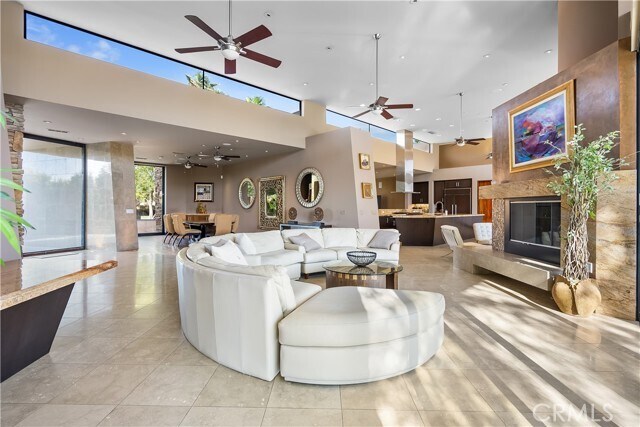 Building Photo - 68 Royal St Georges Way