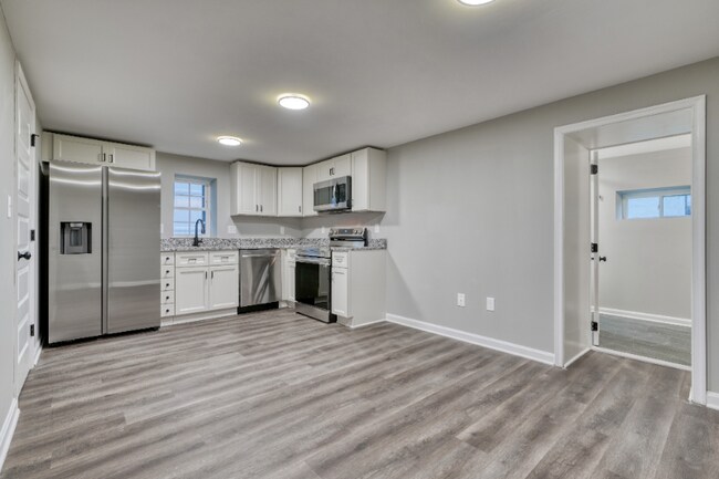 Building Photo - 6722 Brentwood Ave