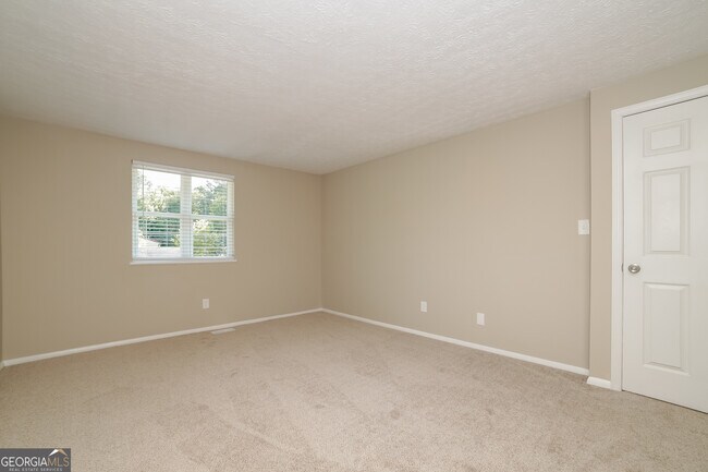 Building Photo - 5248 Long Green Ln