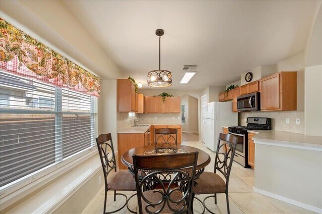Building Photo - 15615 Forest Creek Farms Dr
