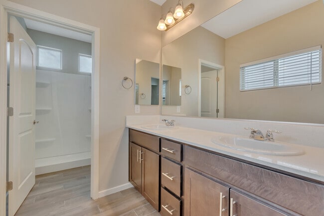 Building Photo - 3708 W Goshen Dr