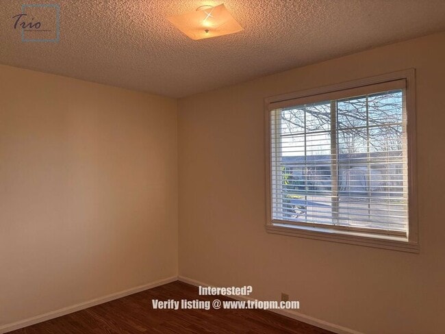 Building Photo - 2659 Canterbury St