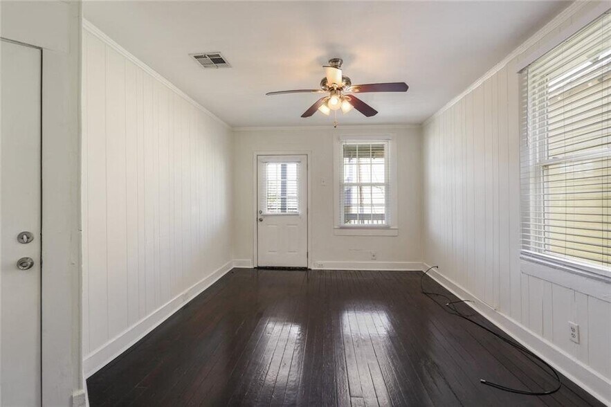 Building Photo - 3432 Danneel St