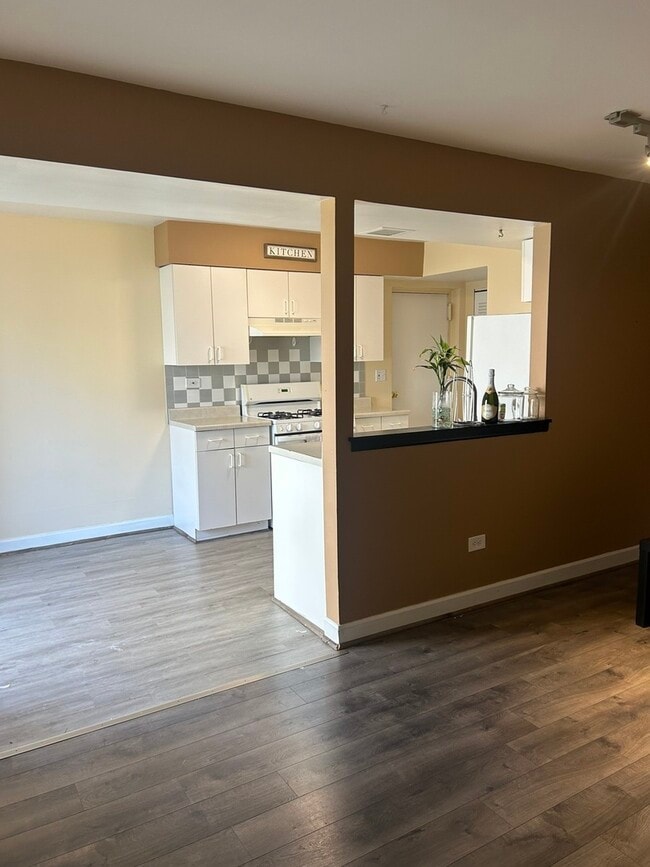 Building Photo - 1319 Wye Ct