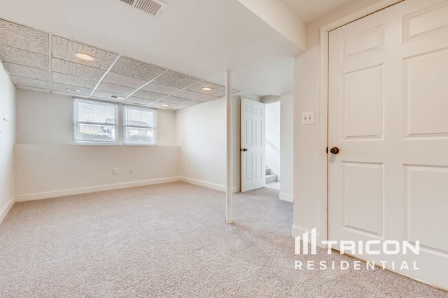 Building Photo - 7913 Jody Knoll Rd