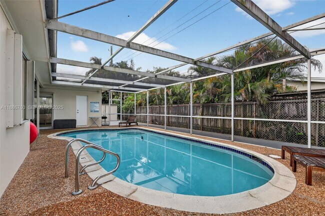 Building Photo - 1820 N 56th Ave