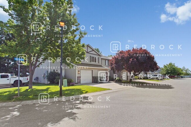 Building Photo - 4920 N Orchid Ln