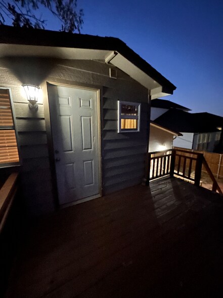 Building Photo - 1388 Hartsdale Dr