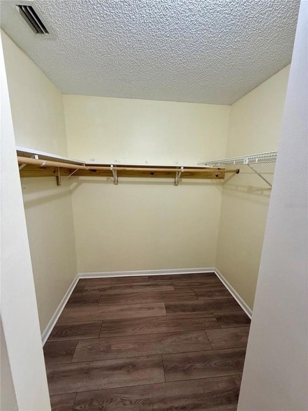 Building Photo - 10948 SW 83rd Ave