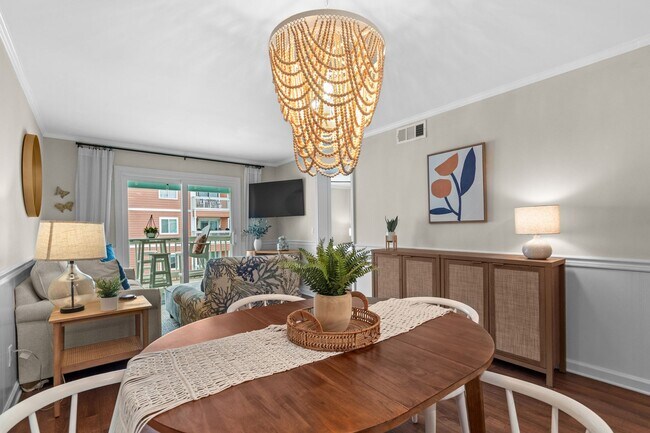 Building Photo - Shore Thing: Seasonal Beachfront Rental (Nov 1 - February 28, 2026)