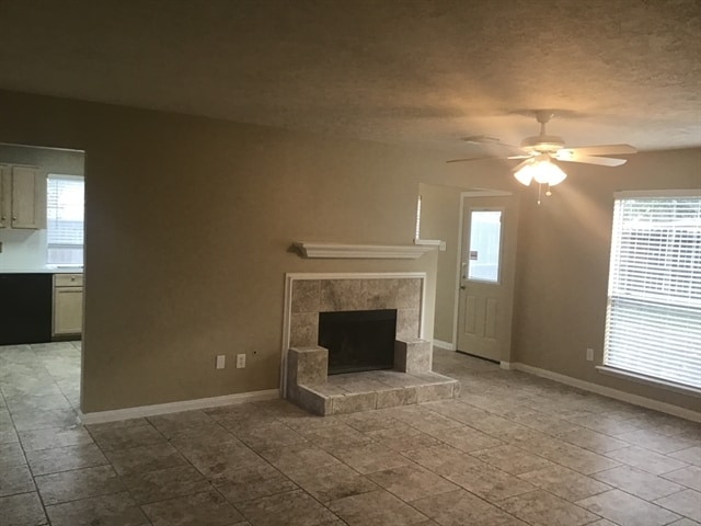 Building Photo - 1043 Leadenhall Cir