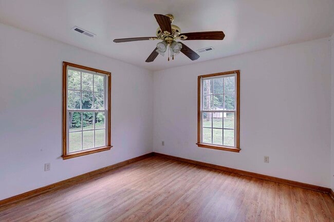 Building Photo - 7411 Belroi Rd