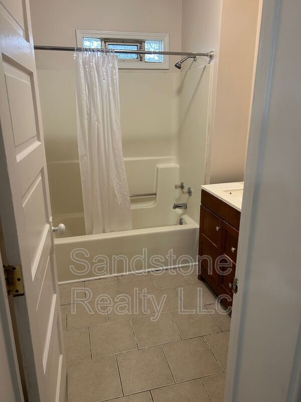 Building Photo - 16775 Libby Rd